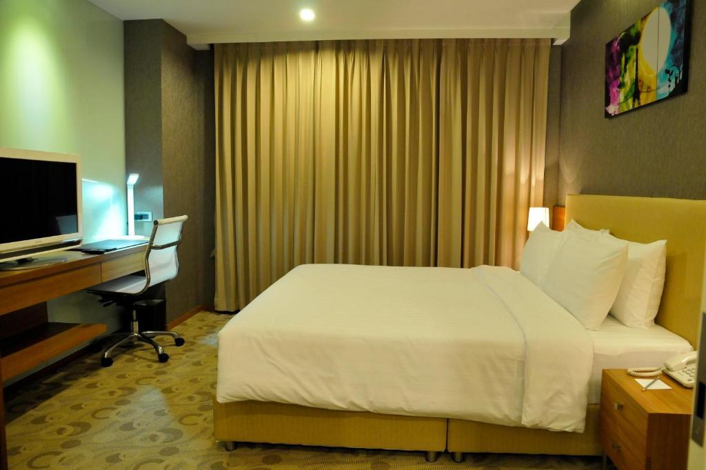 The Moonite Boutique Hotel Bangkok Esterno foto
