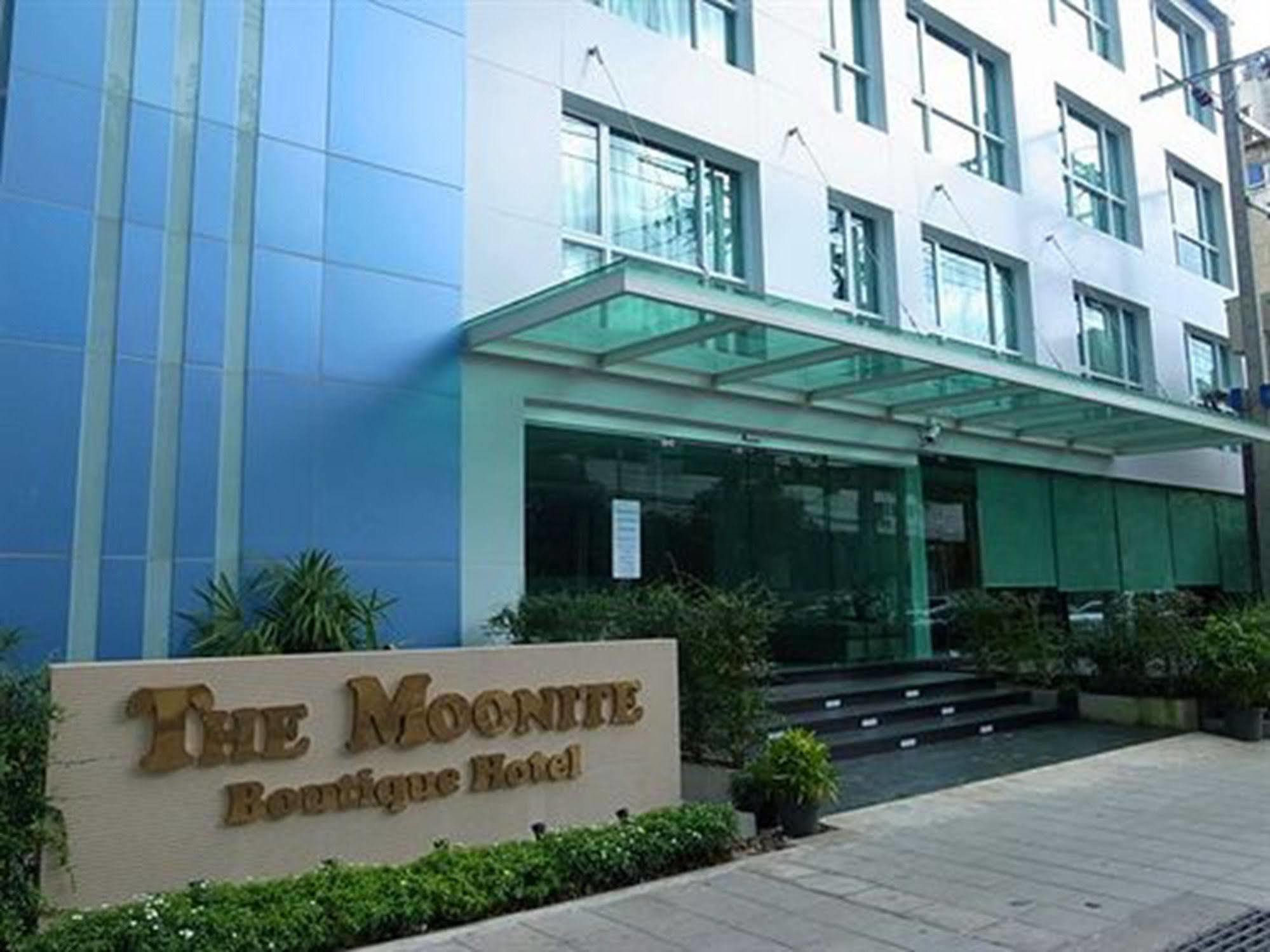 The Moonite Boutique Hotel Bangkok Esterno foto