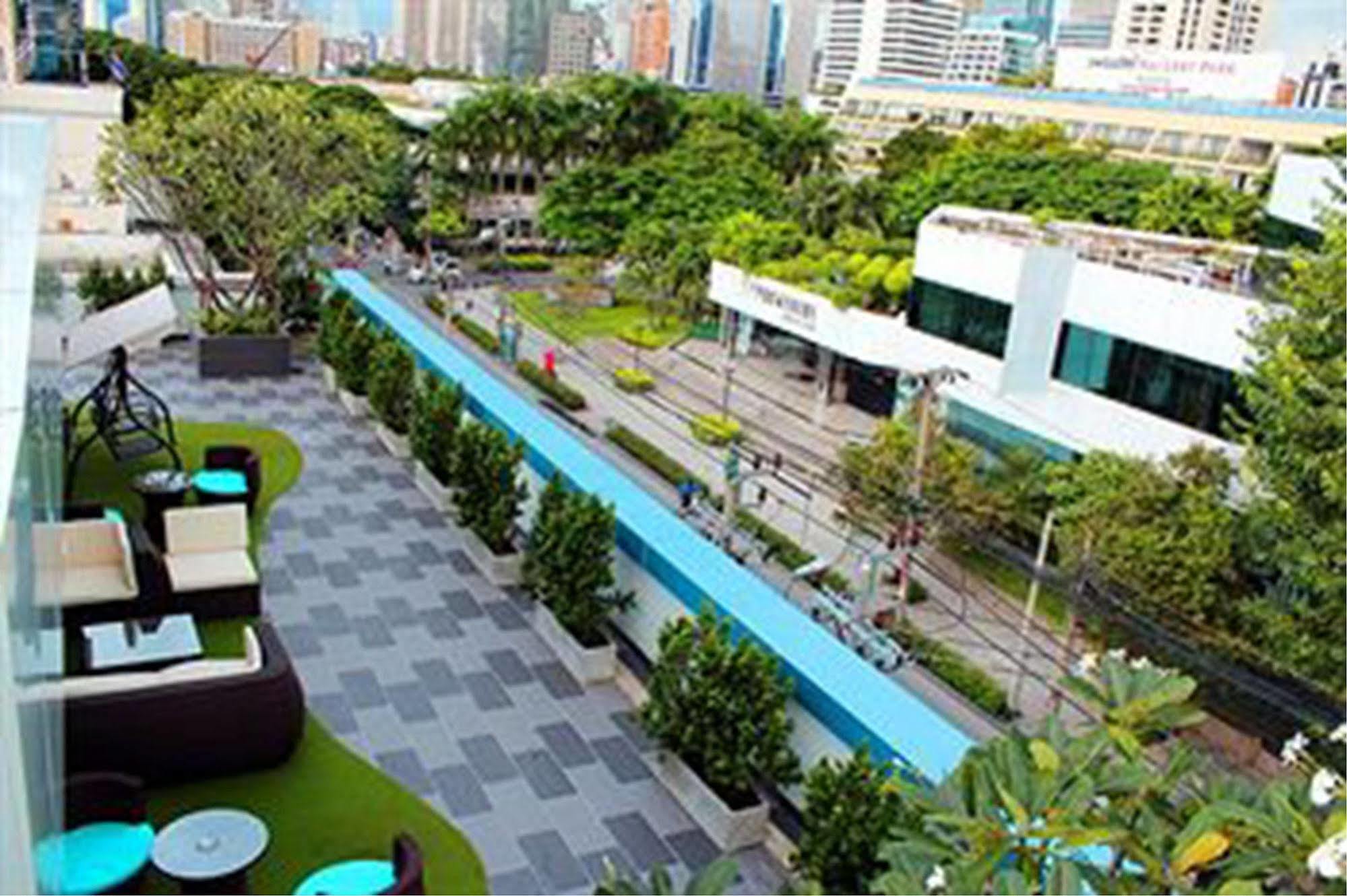 The Moonite Boutique Hotel Bangkok Esterno foto