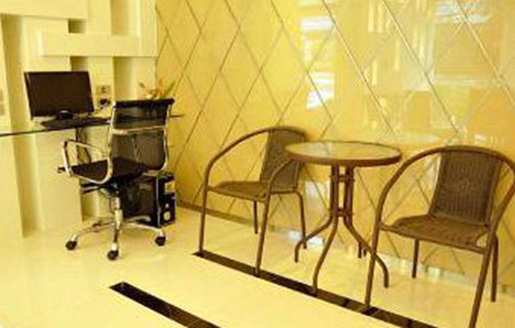 The Moonite Boutique Hotel Bangkok Esterno foto