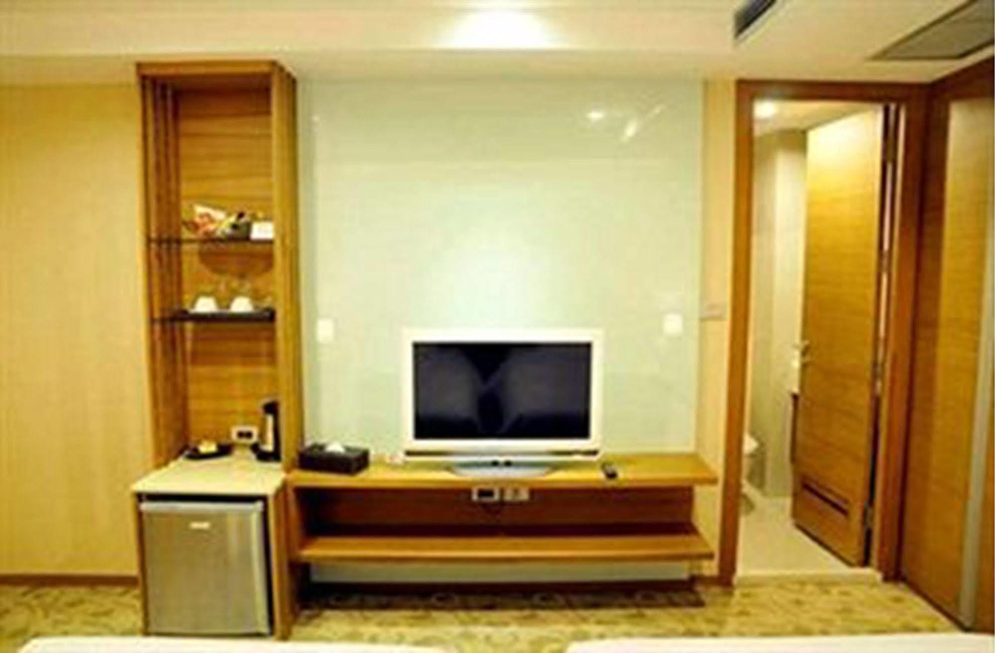 The Moonite Boutique Hotel Bangkok Esterno foto